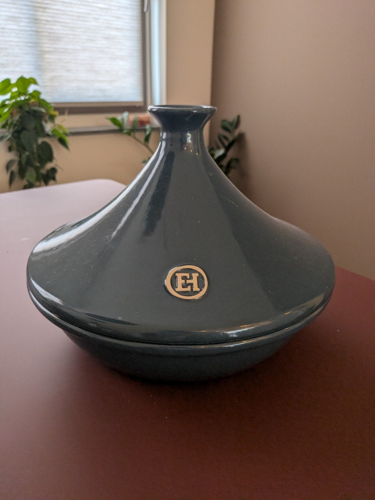 Emile Henry Tajine 26 cm blauw, Huis en Inrichting, Ophalen, Gebruikt, Met deksel, Tajine