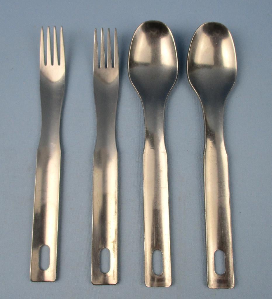 Relax stainless Holland bestek  twee lepels en twee vorken, Ophalen of Verzenden, Gebruikt, Rvs of Chroom, Los bestek