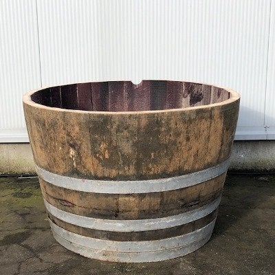 Halve wijnvaten geschikt voor planten en vijvers, 2741 LG, Tas Boomkwekerij, Ophalen of Verzenden, Zo goed als nieuw