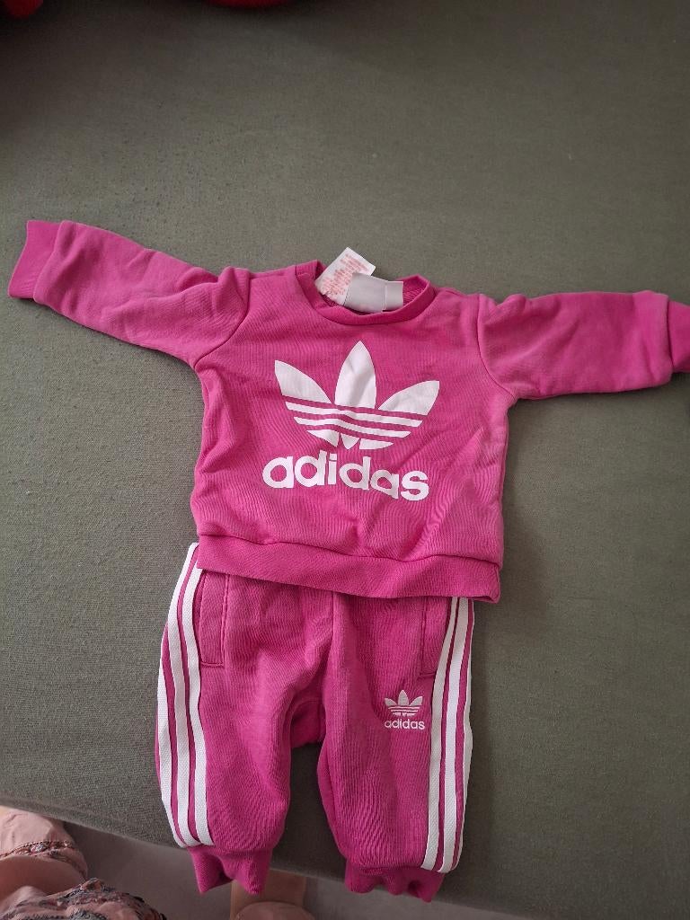 Adidas baby pakje, Ophalen of Verzenden, Zo goed als nieuw, Maat 62