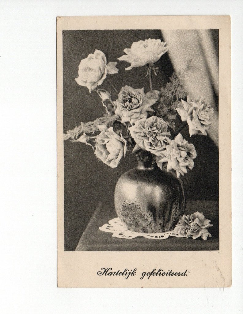 Oude Ansichtkaart: Hartelijk gefeliciteerd met rozen, Ophalen of Verzenden, 1920 tot 1940, Ongelopen, Overijssel
