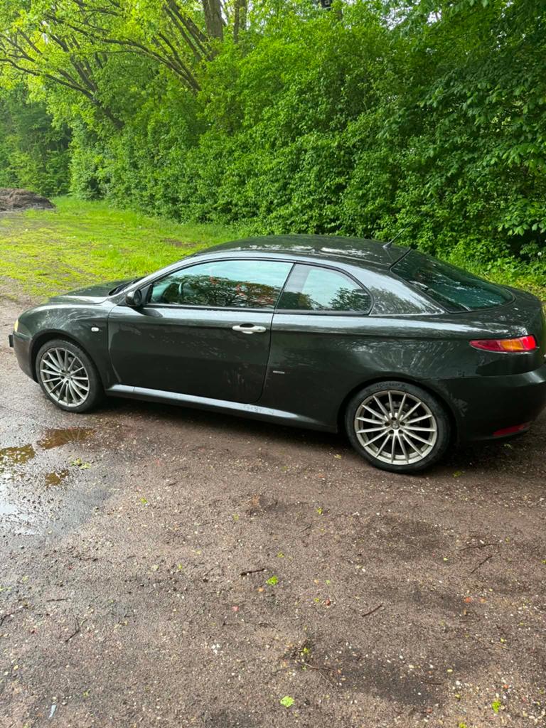 Alfa Romeo GT 2.0 JTS 2005 Zwart, Voorwielaandrijving, 1295 kg, 400 kg, Zwart