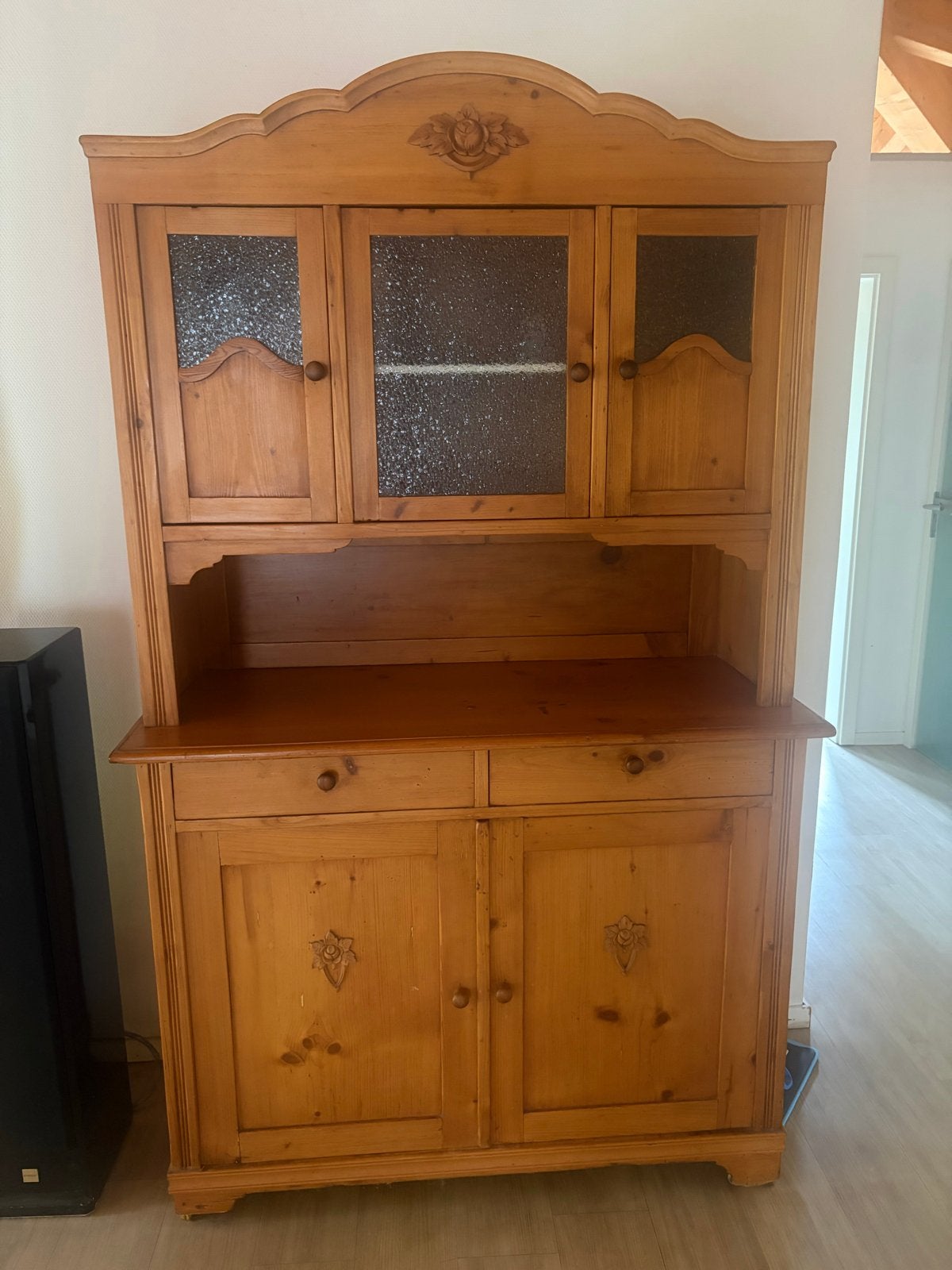 Massief houten dressoir met vitrinekast, Antiek en Kunst, Ophalen