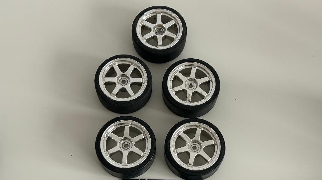 5x banden onroad 1/10 rc auto, Hobby en Vrije tijd, Modelbouw | Radiografisch | Auto's, Ophalen of Verzenden, Gebruikt, Onderdeel