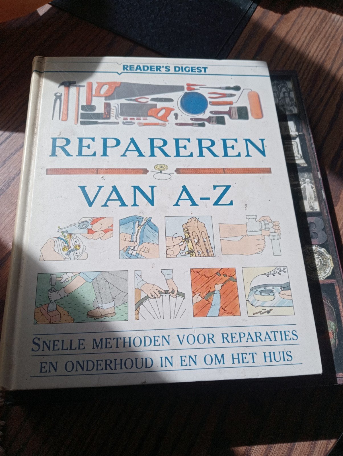Reader's Digest: Repareren van A-Z, Ophalen of Verzenden, Gelezen, Overige onderwerpen, Reader's Digest