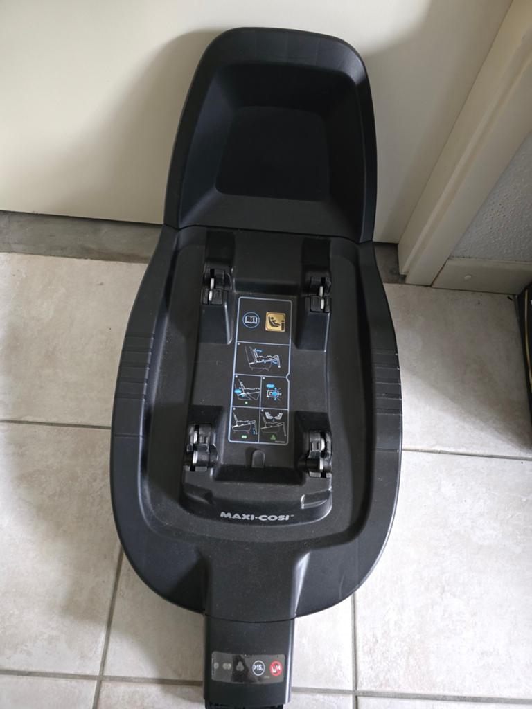 Familyfix 3 base (isofix-aansluiting), Ophalen, Gebruikt