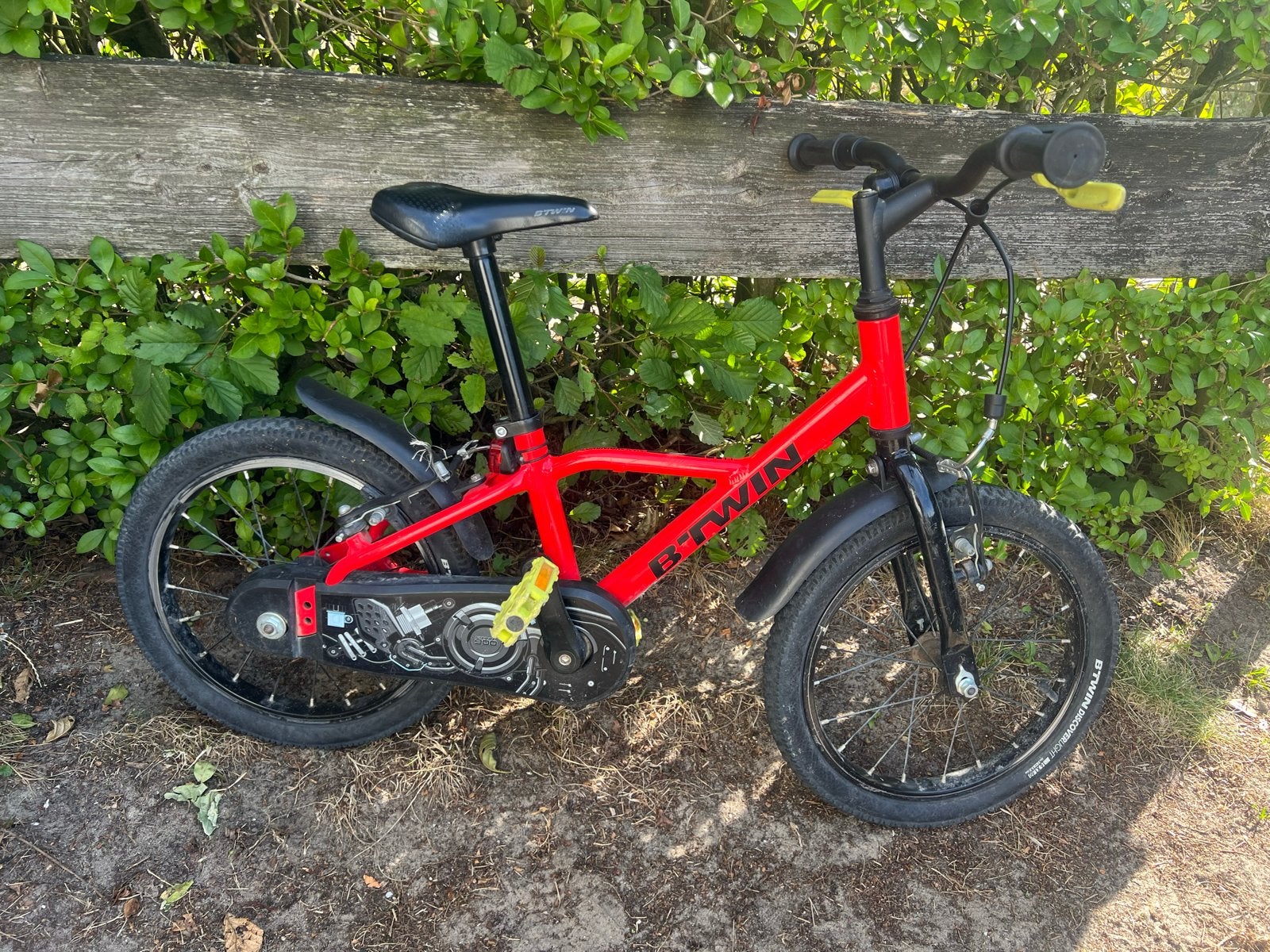 B'twin kinderfiets, Fietsen en Brommers, Ophalen, Gebruikt, Velgrem, 16 tot 20 inch