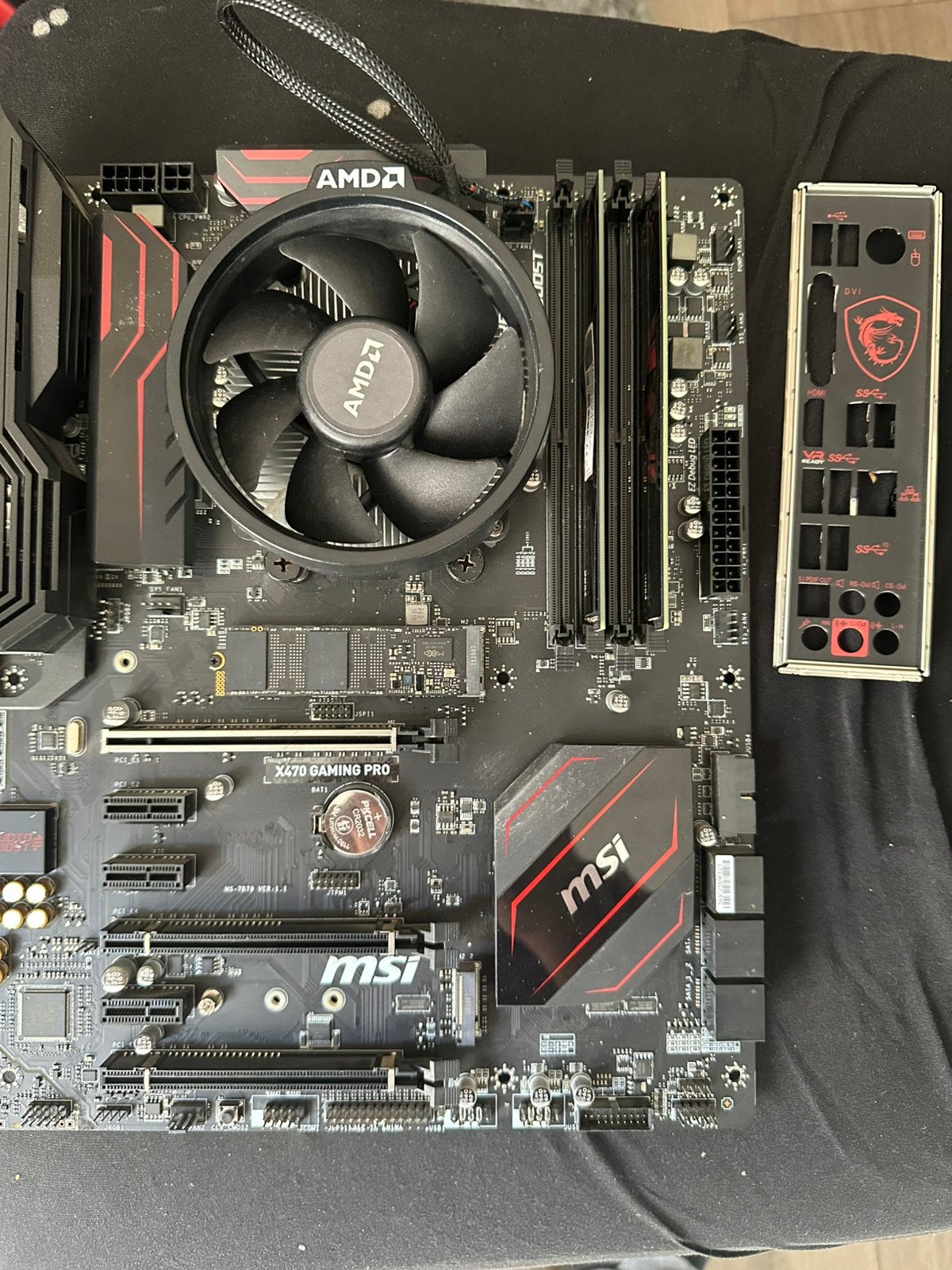 Msi x470 ryzen 5 2600 defect, Computers en Software, Moederborden, Ophalen of Verzenden, Niet werkend, AMD, DDR4