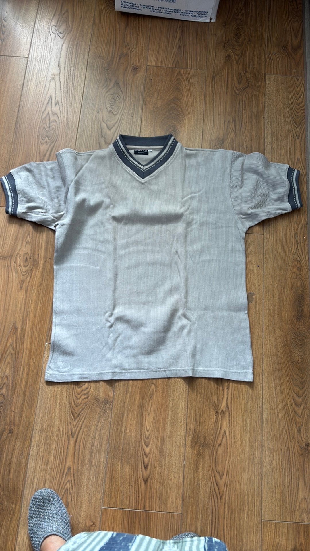 T-shirt E.s.t.e.e.m, Ophalen of Verzenden, Zo goed als nieuw, Maat 48/50 (M), Grijs