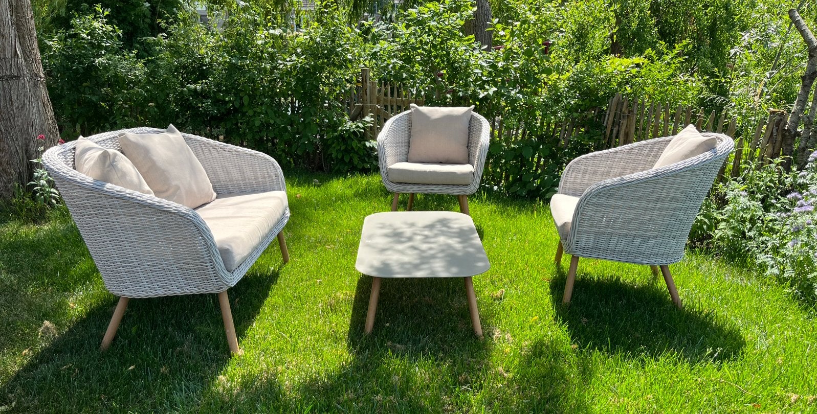 Tuinset van kunststof wicker (lijkt op gevlochten riet), Ophalen, 4 zitplaatsen, Gebruikt, Bank