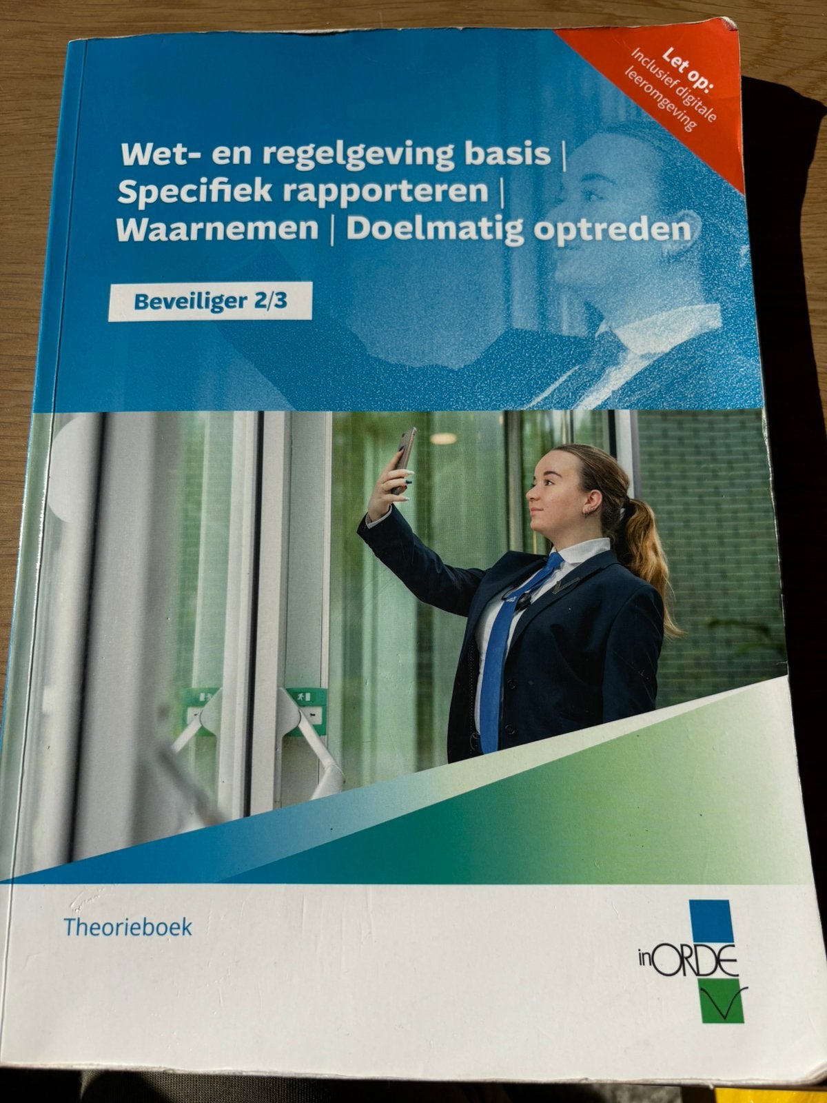 Beveiliging schoolboek, Boeken, Ophalen of Verzenden, Zo goed als nieuw, Overige niveaus