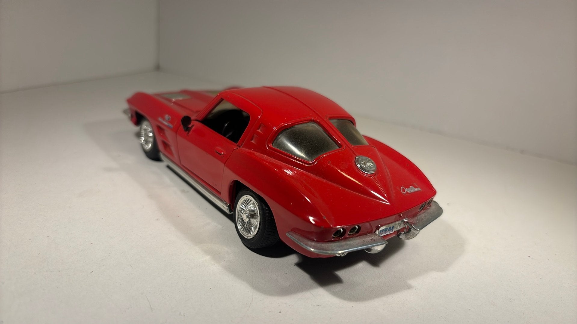 Corvette stingray revell 1.24, Revell, Ophalen of Verzenden, A, A