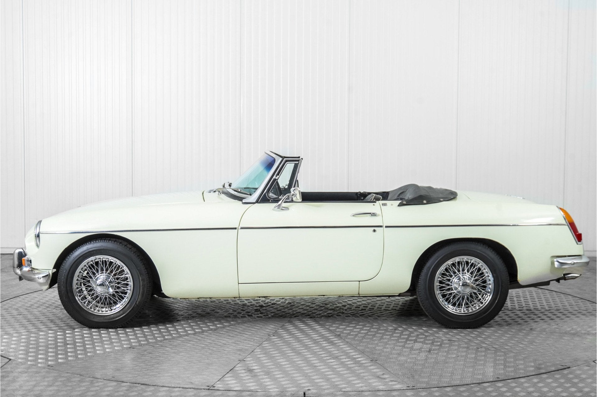 MG B (bj 1968), foto 9