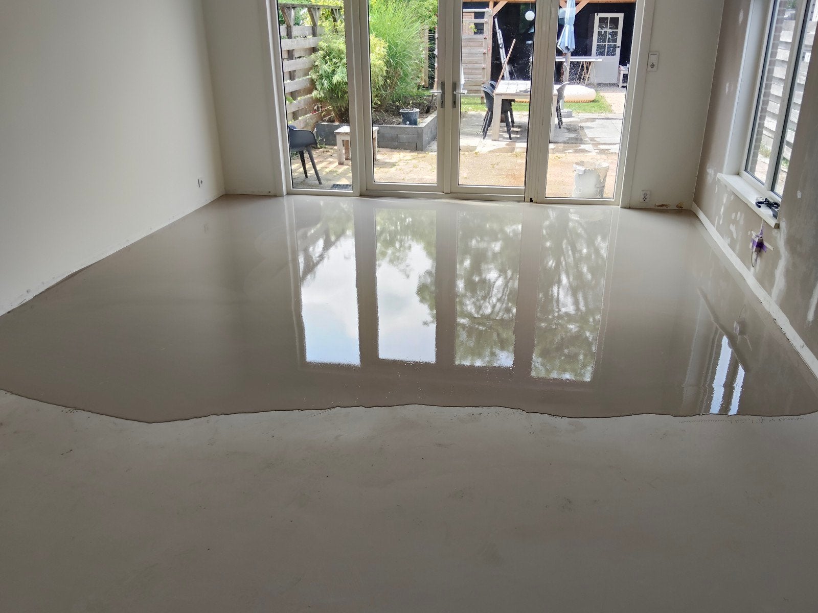 Egaliseren en vloer leggen., Kunststof, 50 tot 150 cm, Nieuw, Ophalen of Verzenden