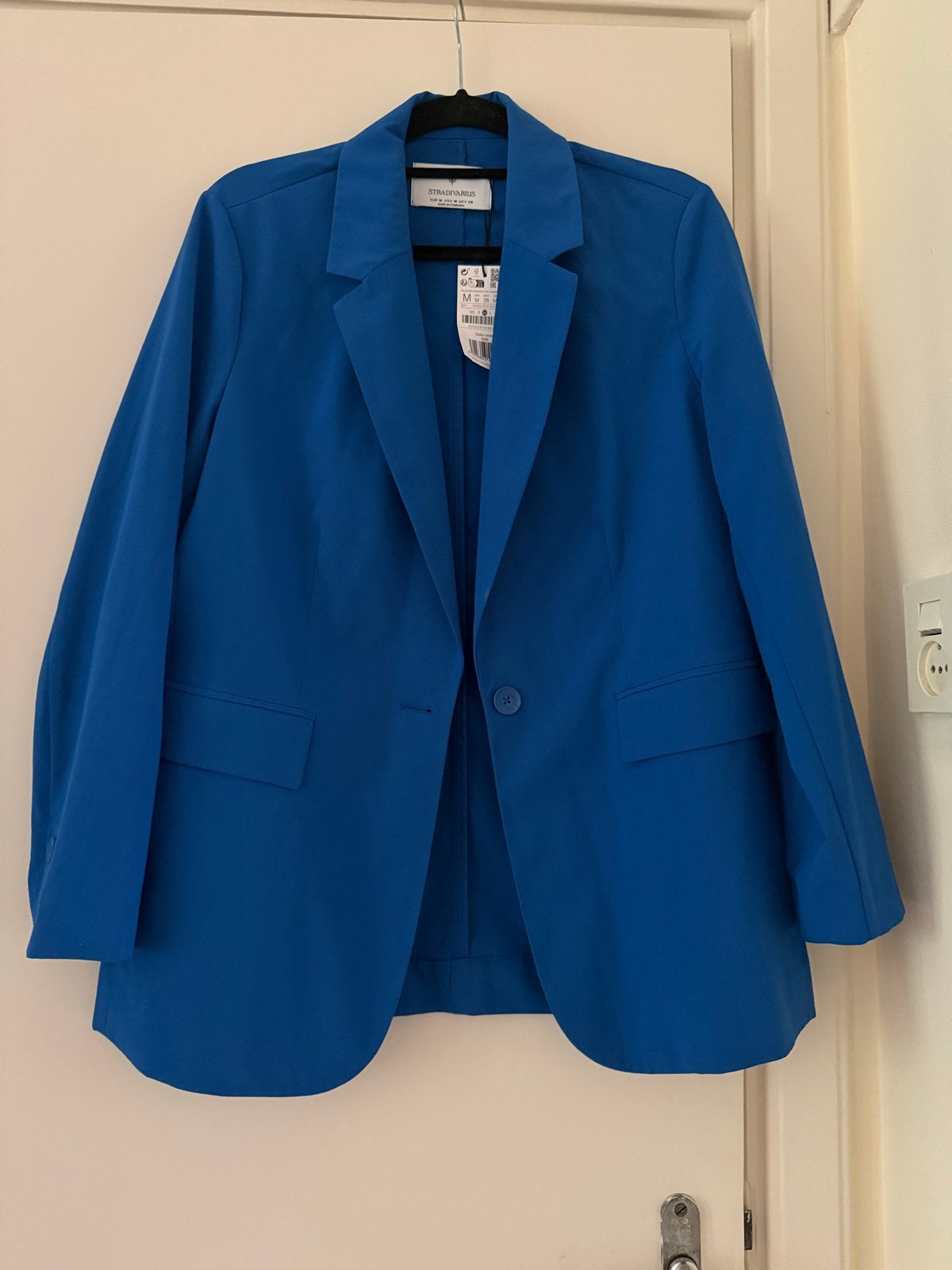 Stradivarius Blauwe Blazer Maat M - Nieuw met prijskaartje, Kleding | Dames, Jasjes, Kostuums en Pakken, Nieuw, Jasje, Maat 38/40 (M)