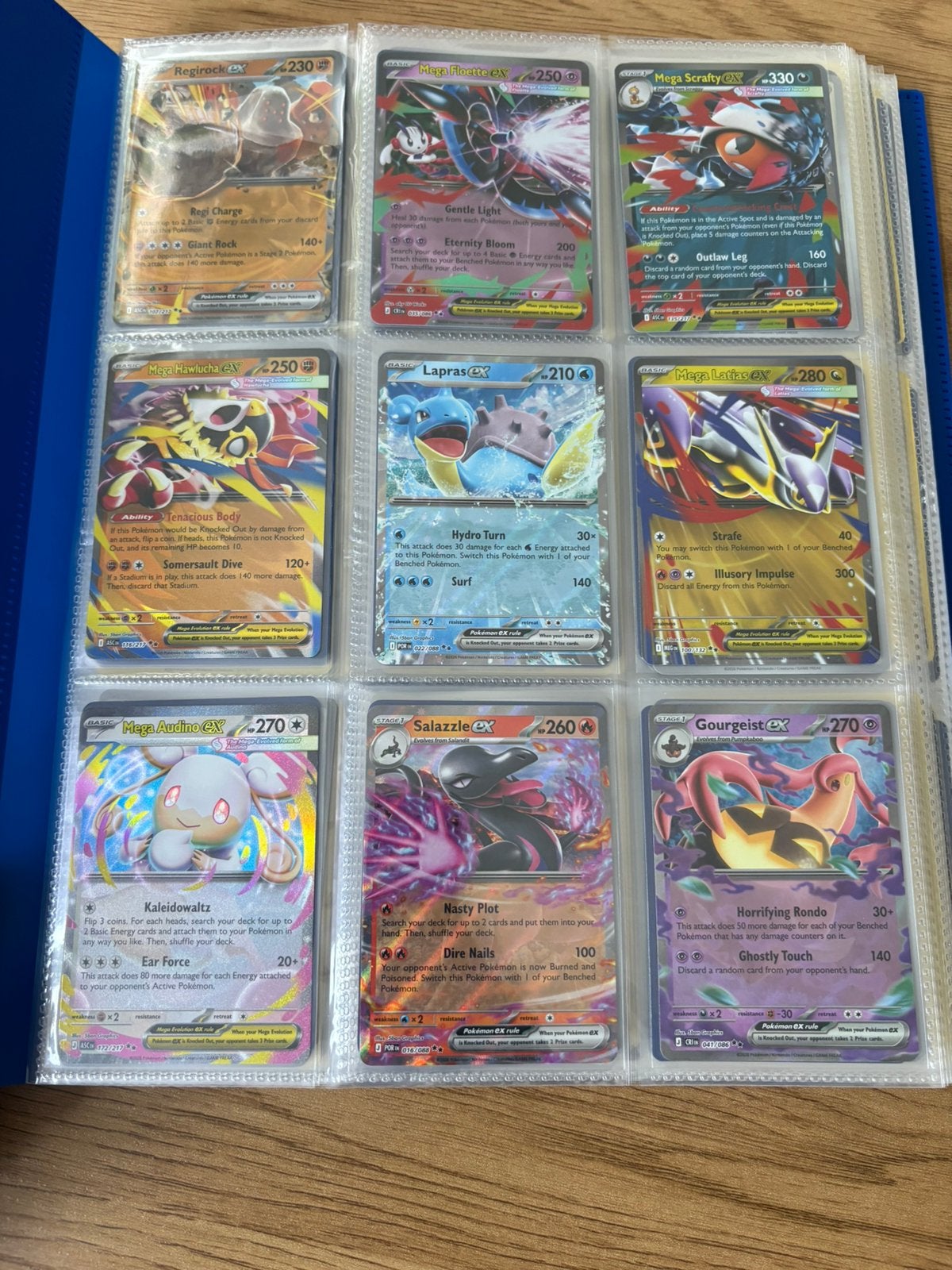 Pokemon map met ongeveer 400 kaarten, Ophalen of Verzenden, Zo goed als nieuw
