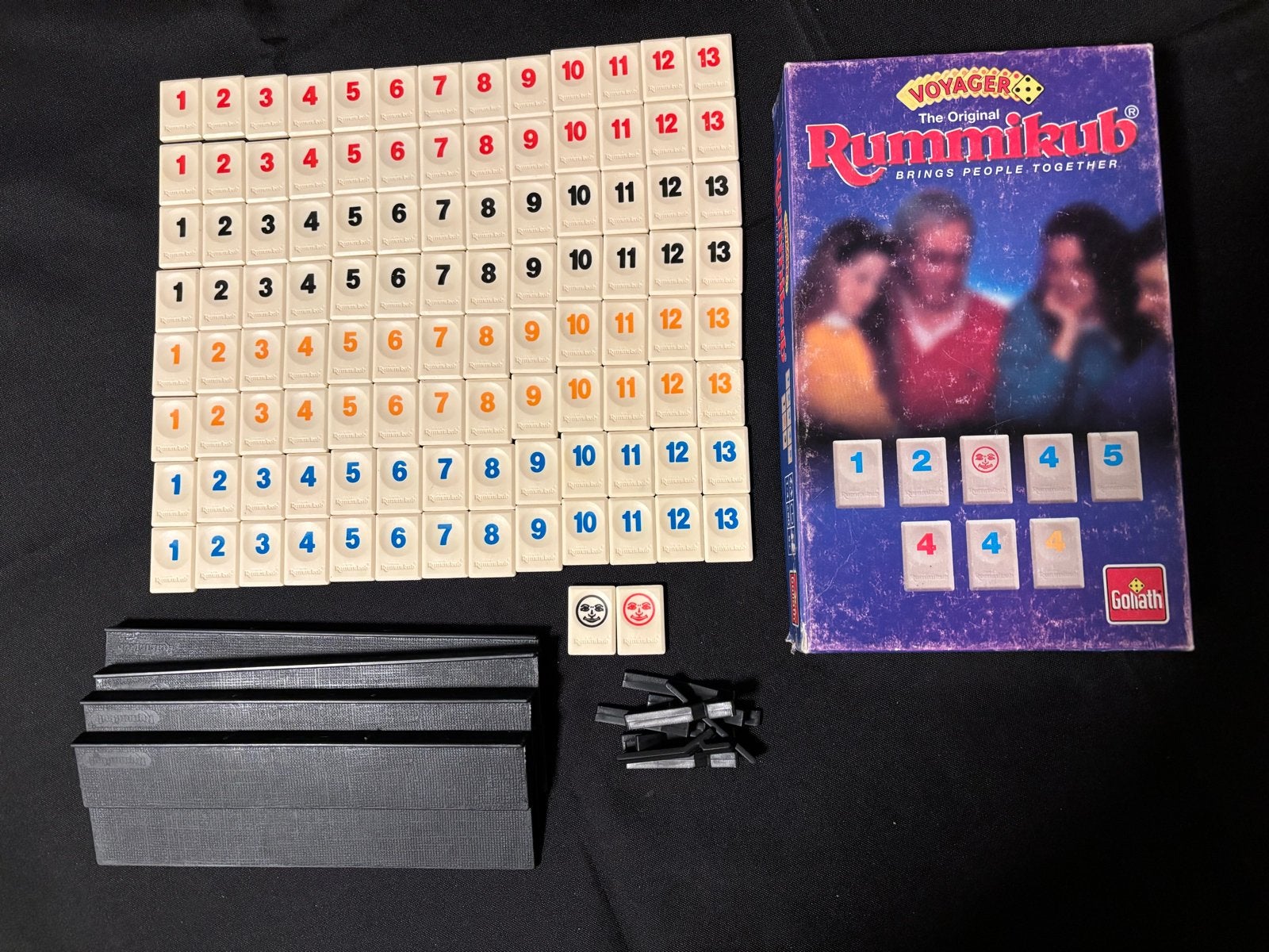 Rummikub Voyager - Het Originele Cijferspel, Drie of vier spelers, Ophalen of Verzenden, Gebruikt