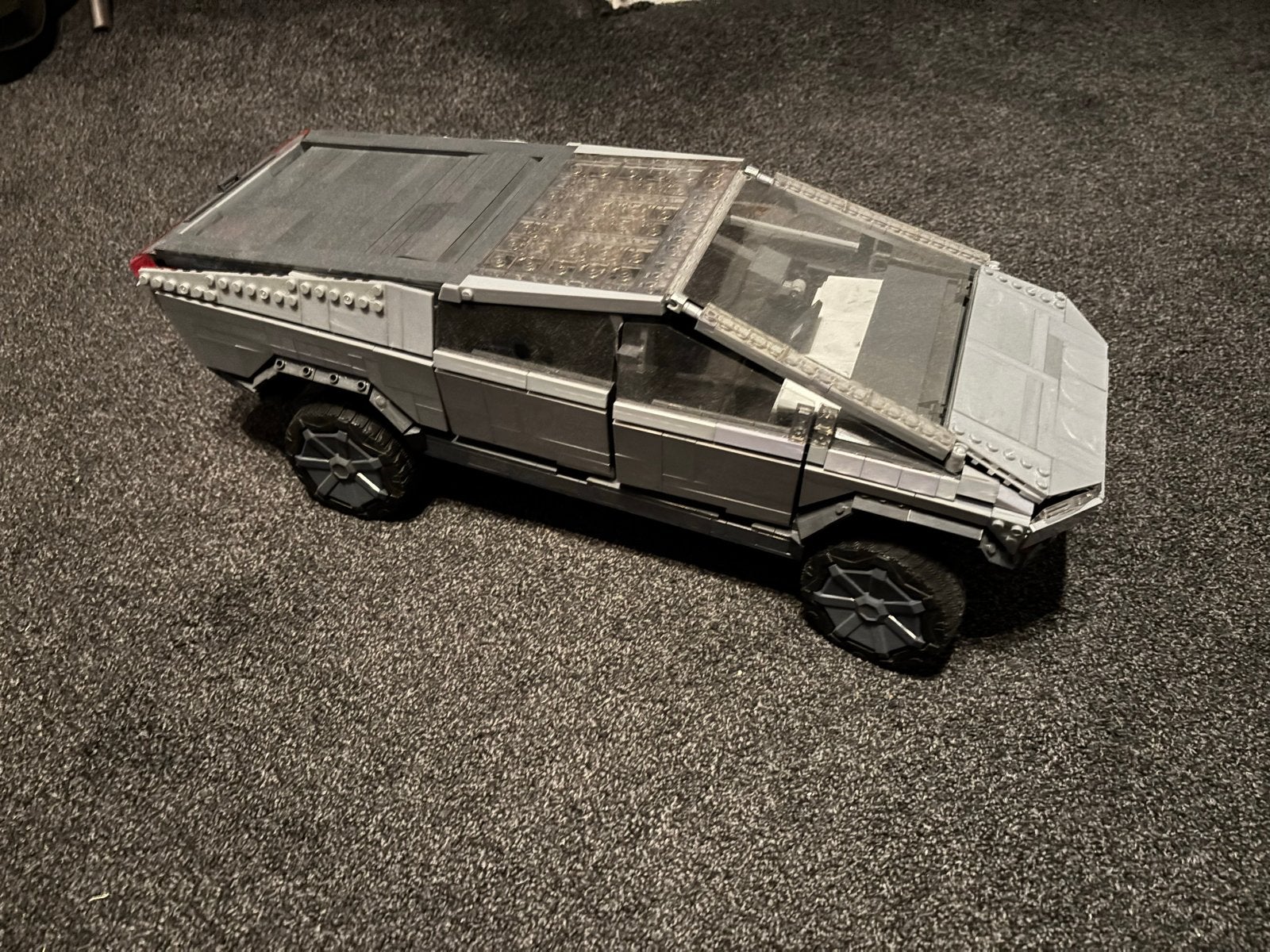 MEGA LEGO Tesla Cybertruck - Uniek Bouwmodel, Ophalen of Verzenden, Zo goed als nieuw, Overige merken