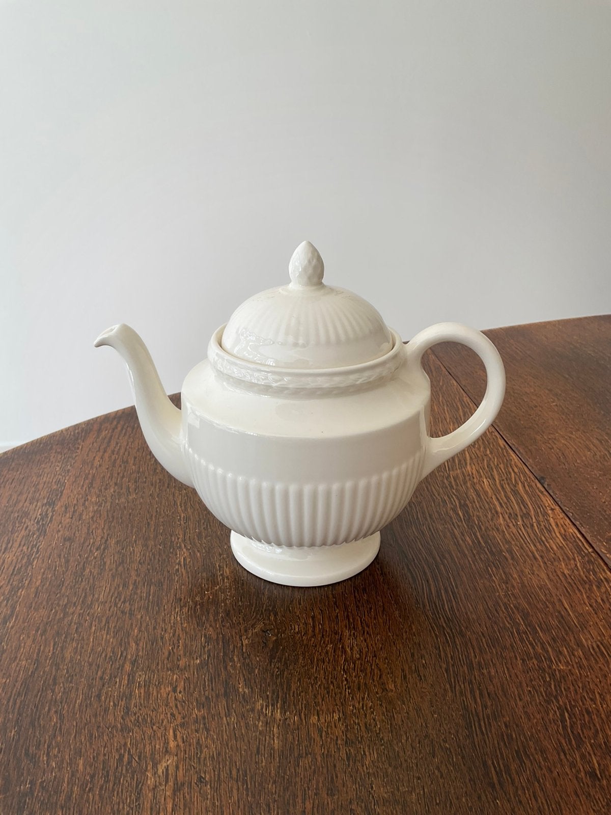 Wedgewood Edme prachtige theepot en twee kandelaars, Huis en Inrichting, Keuken | Servies, Ophalen, Zo goed als nieuw, Theepot