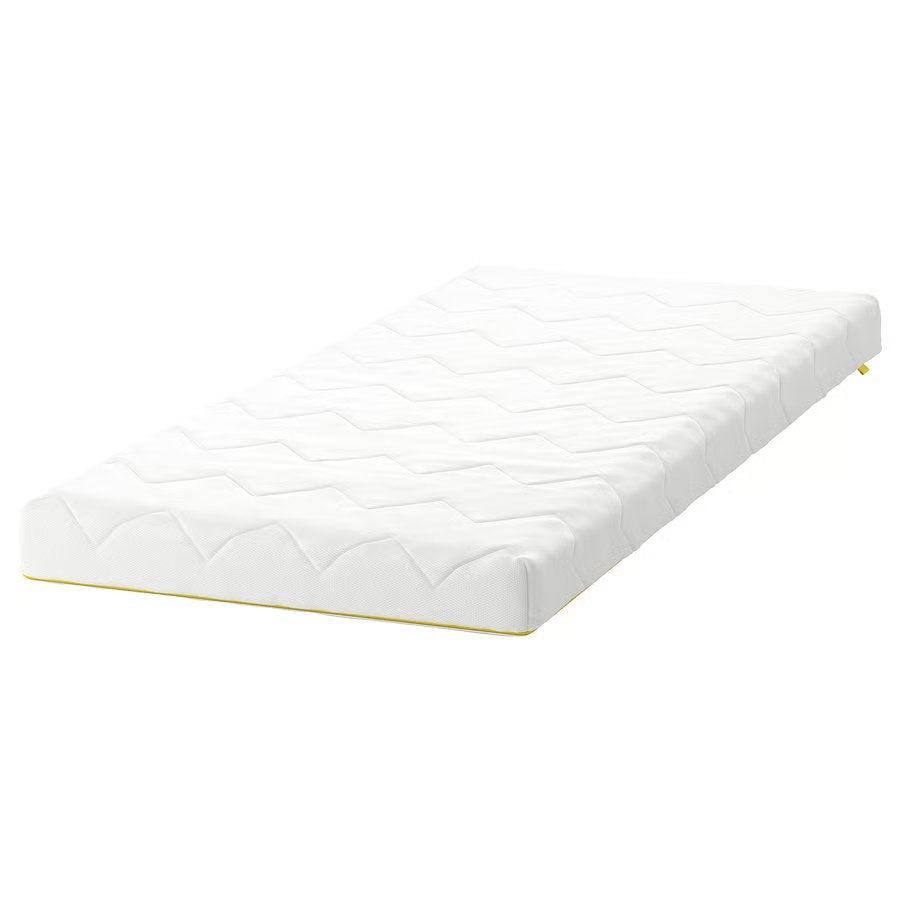 Ikea matras peuter / kleuter bed + 4-seizoenen dekbed HEMA, Kinderen en Baby's, 70 tot 85 cm, Zo goed als nieuw, Matras, 140 tot 160 cm