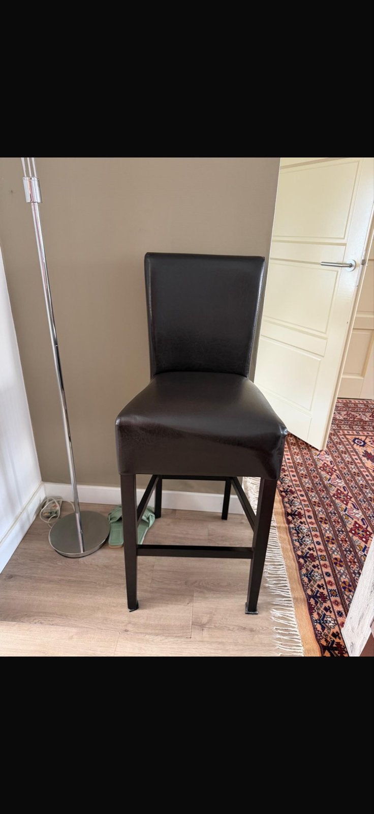 Donkerbruine barkrukken (4 stuks) uitstekende staat, Ophalen, Gebruikt, Leer, 90 cm of meer