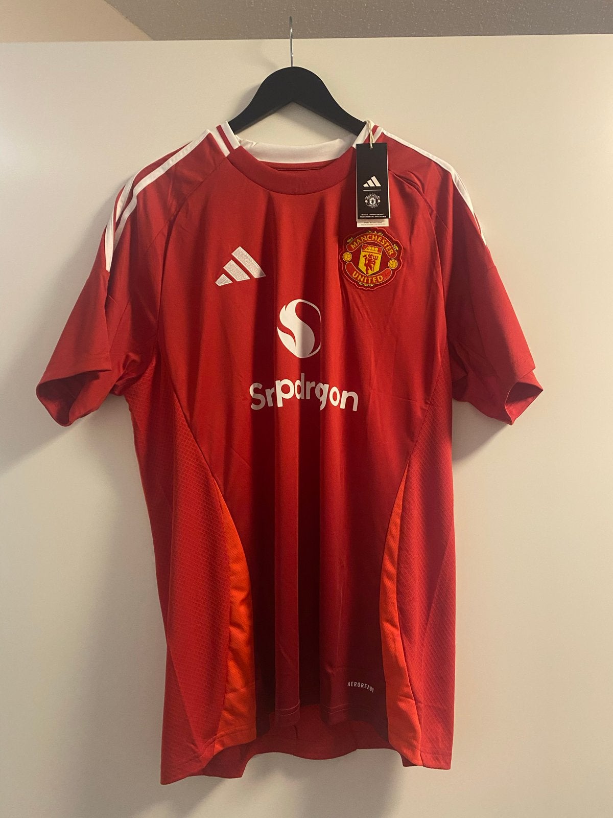24-25 Manchester United Thuisshirt XL - Nieuw!, Ophalen of Verzenden, Voetbal, Rood, Maat 56/58 (XL)