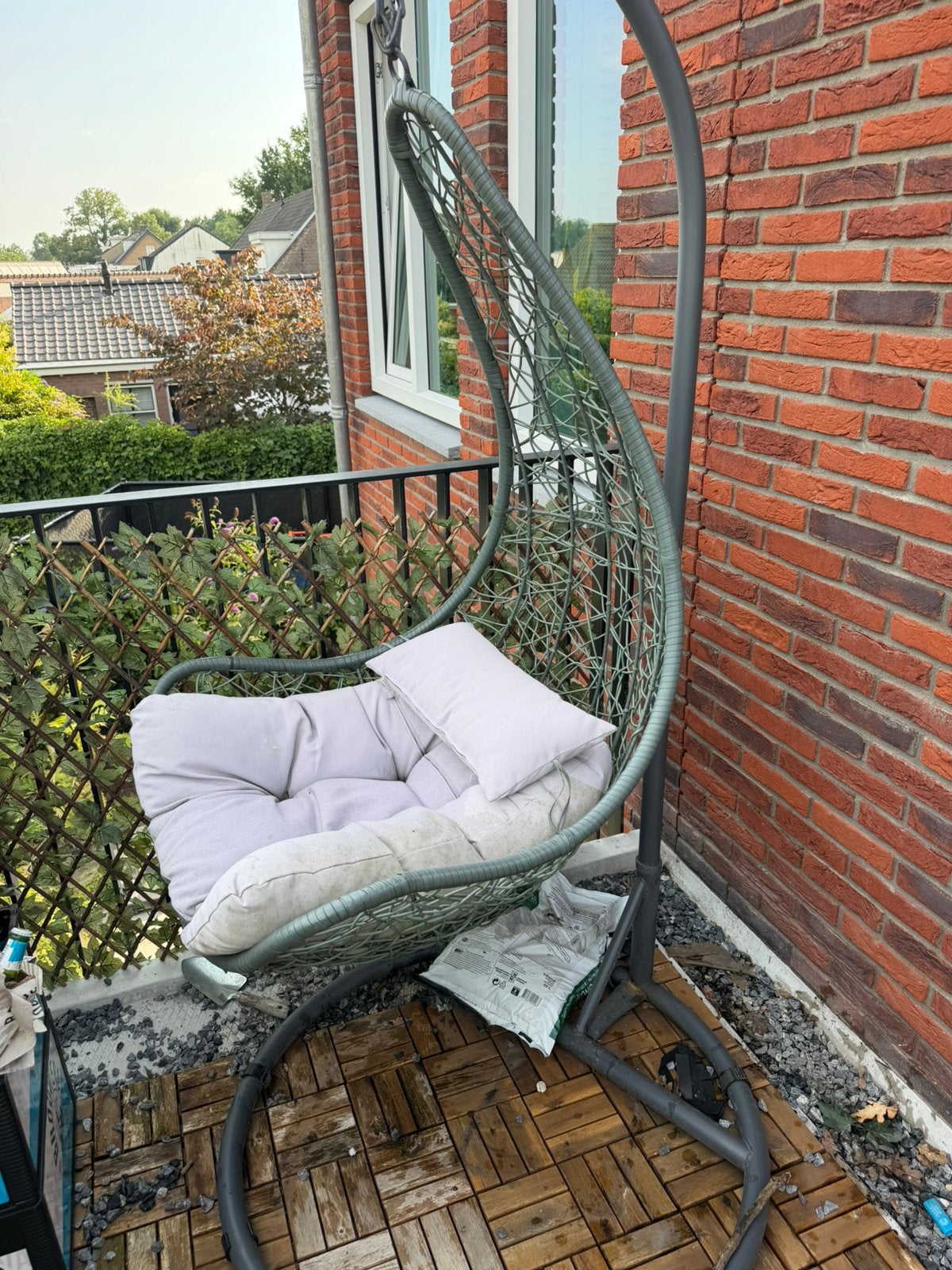 Ei- schommel stoel, Ophalen, Zo goed als nieuw, Kunststof