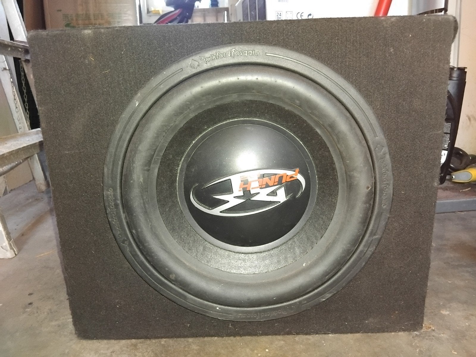 ROCKFORD FOSGALE SUBWOOFER IN KIST, Ophalen, Gebruikt