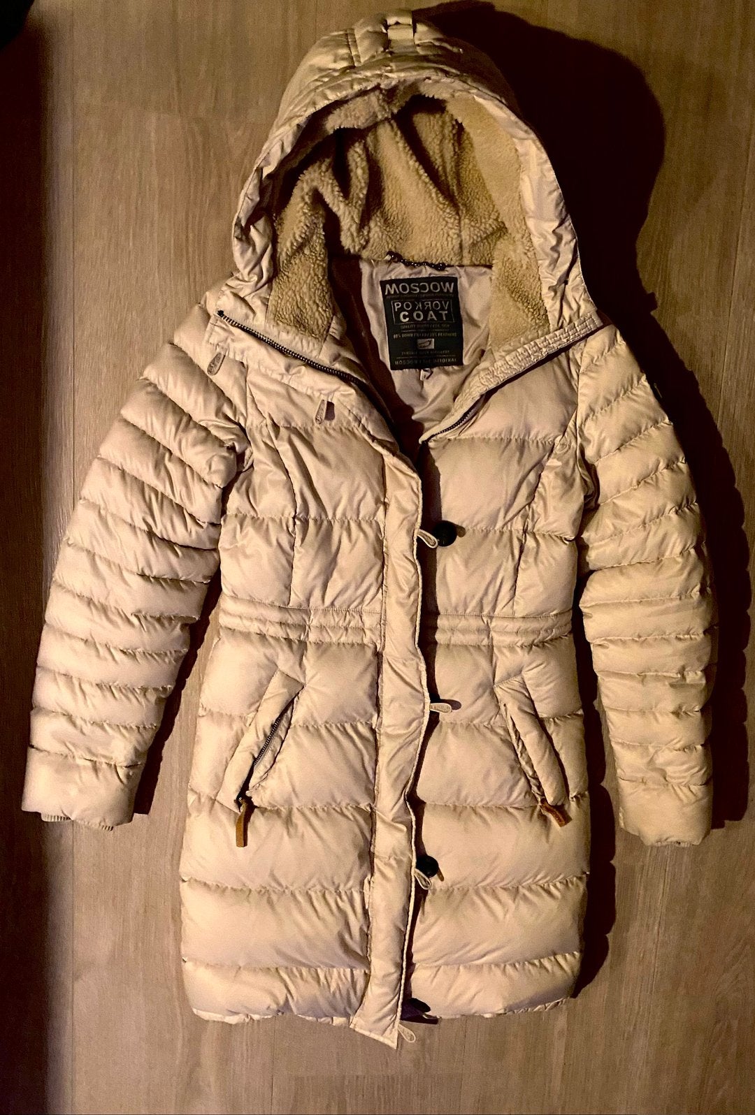 Beige Moscow jas maat S, Kleding | Dames, Verzenden, Zo goed als nieuw, Maat 36 (S), Beige