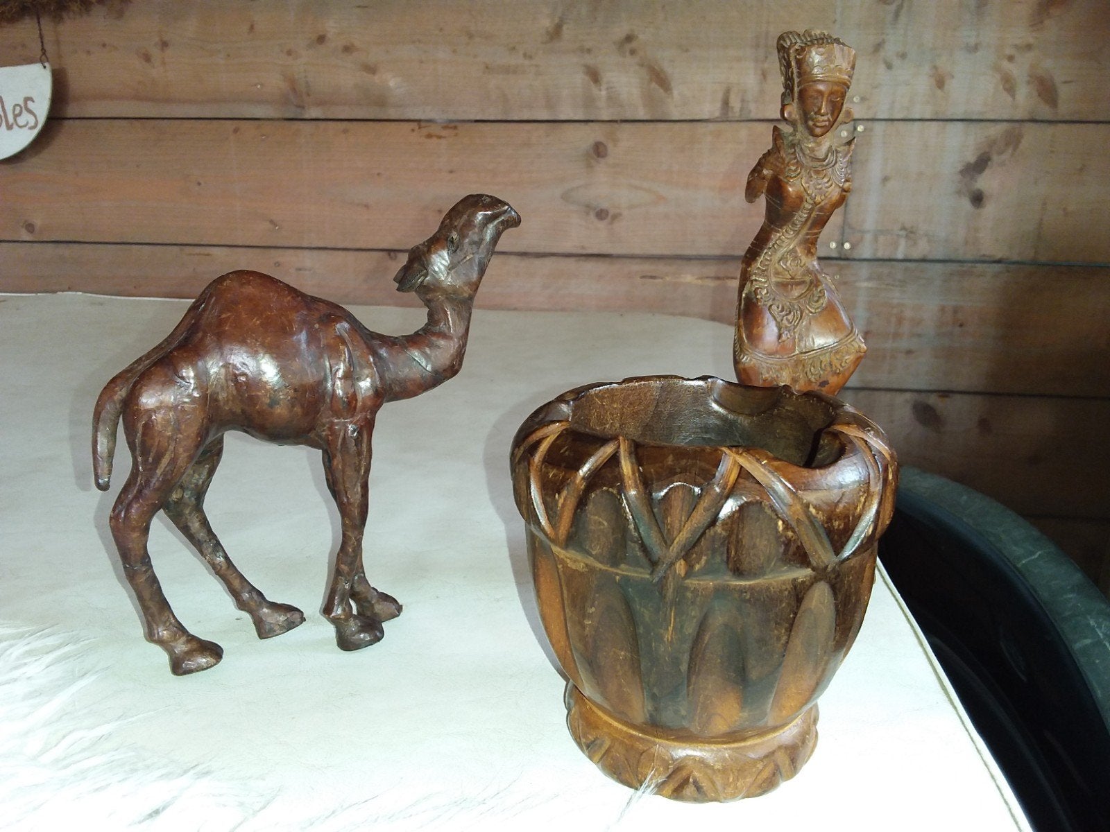 Houten decoratieve set: kameel, beeldje en pot, Ophalen of Verzenden