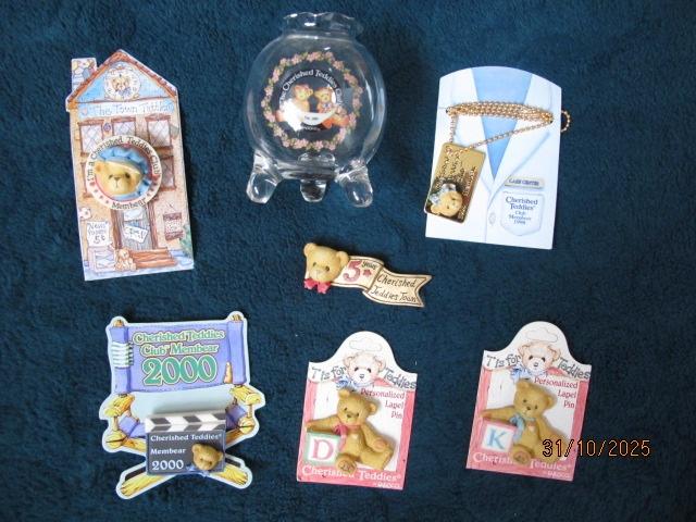 cherished teddies broches - spelden - clips - vaasje, Ophalen of Verzenden, Zo goed als nieuw, Overige typen, Cherished Teddies