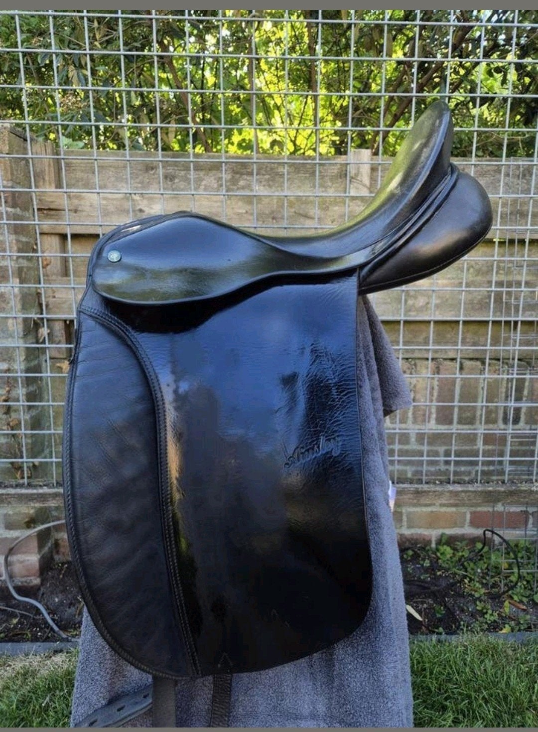 Ainsley dressuur zadel BIEDEN, Dieren en Toebehoren, Paarden en Pony's | Overige Paardenspullen, Ophalen, Gebruikt, Dressuur