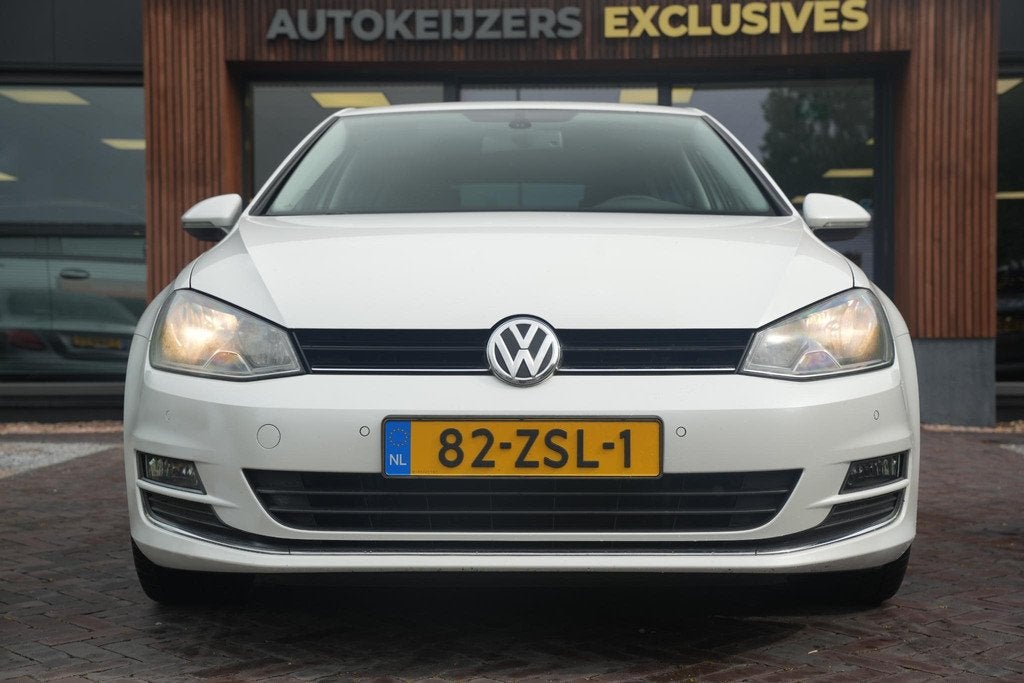 Volkswagen Golf 1.4 TSI ACT Highline, Gebruikt, 4 cilinders, Alcantara, Wit