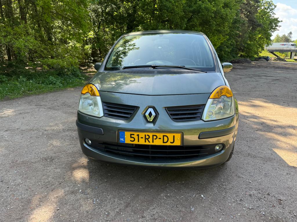 Renault Modus 1.4 16V Autbas E3 2005 Groen, Auto's, Voorwielaandrijving, 15 km/l, 4 cilinders, 49 €/maand