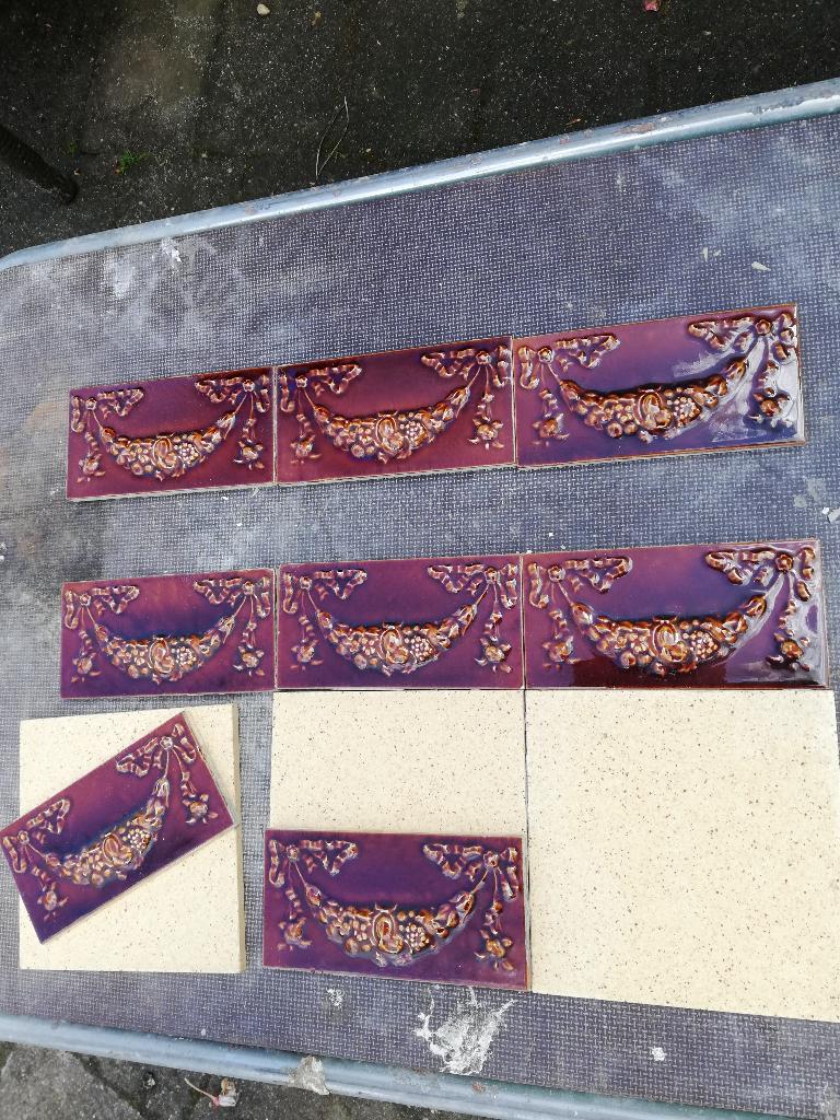 70 stuks Antieke randtegels roodbruin, 15x7,5 cm, guirlande, Antiek en Kunst, Ophalen