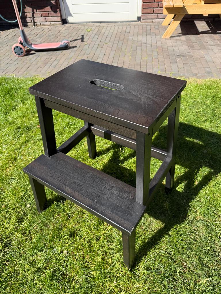 Zwart trapje Ikea Bekväm Bekvam, Ophalen, Zo goed als nieuw, Hout