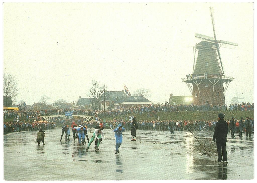992201 Dokkum F Elfstedentocht 1985 Nette kaart onbeschreven