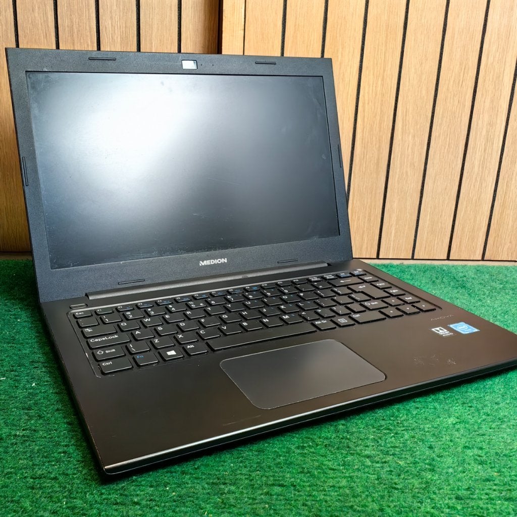 Medion Akoya S4219 Intel i3-380M 512GB SSD 4GB WIN 10, Computers en Software, Windows Laptops, Medion, Zo goed als nieuw, Support@medion.com
