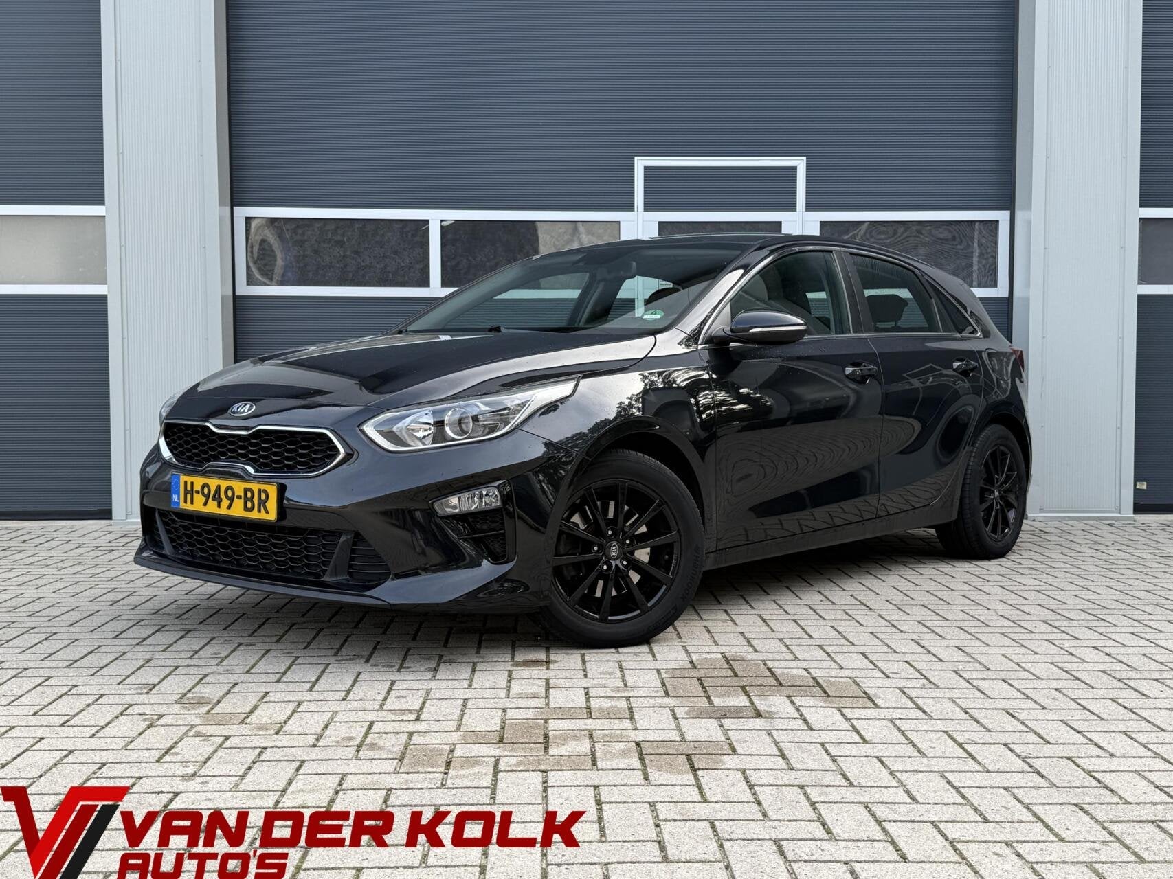 Kia Ceed 1.0 T-GDi DynamicLine | Camera | Carplay | Navigati, Voorwielaandrijving, Stof, Gebruikt, Euro 6