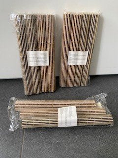 11 NIEUWE Bamboe Sushi Oprolmatten - 24x24 cm, Nieuw, Herbruikbaar, Bruin, Knutselmateriaal