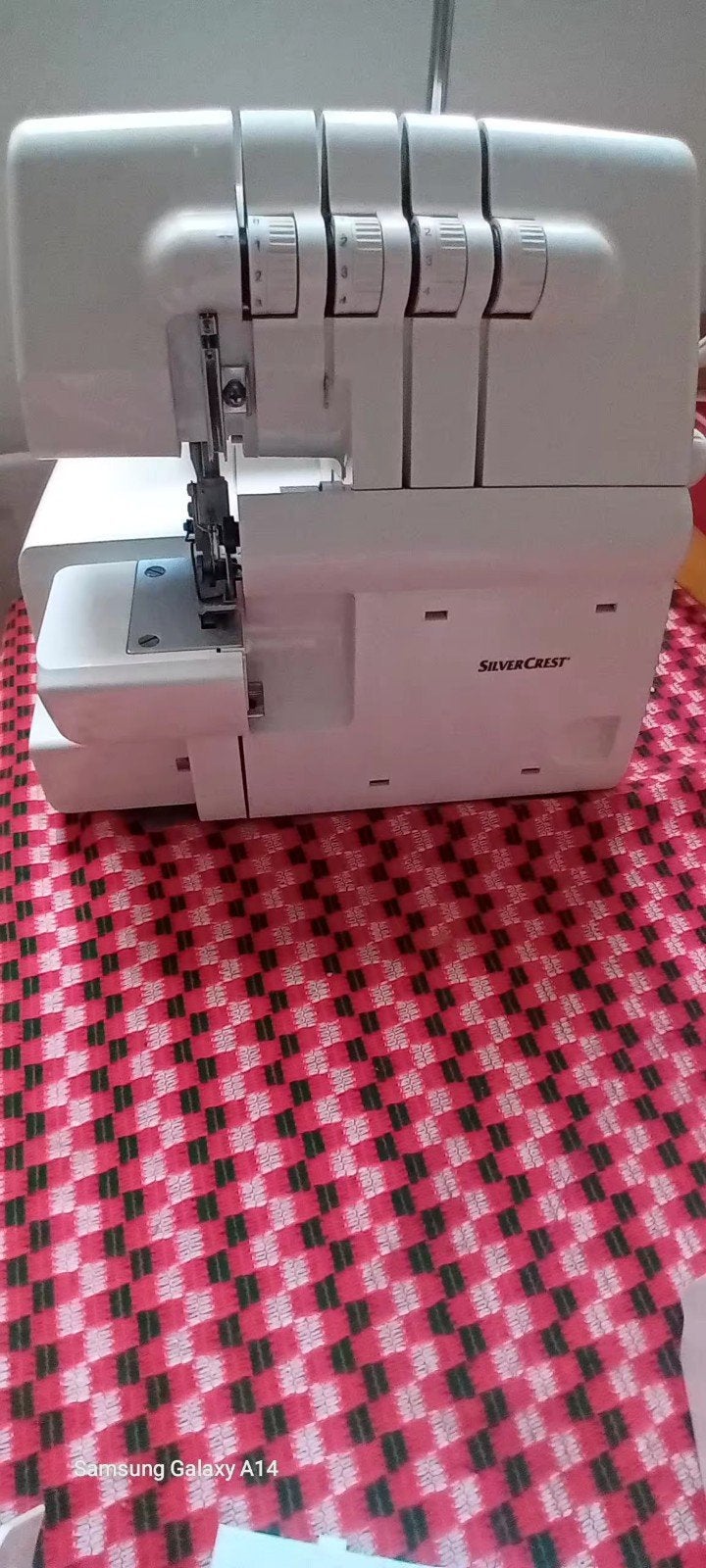 SilverCrest Overlocker SON 90 A1, Hobby en Vrije tijd, Ophalen, Nieuw, Lockmachine, Overige merken