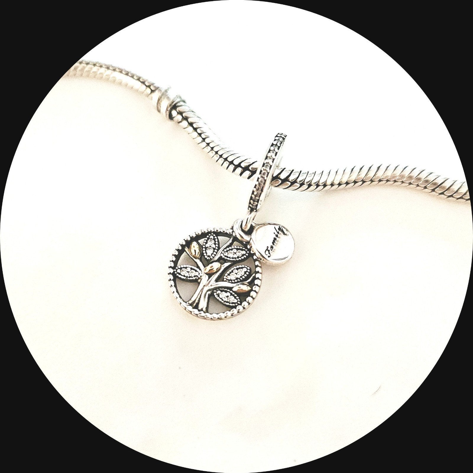 Pandora Hanger Stamboom Family met goud 791728CZ / zirkonia, Pandora, Ophalen of Verzenden, Zo goed als nieuw, 1 bedel
