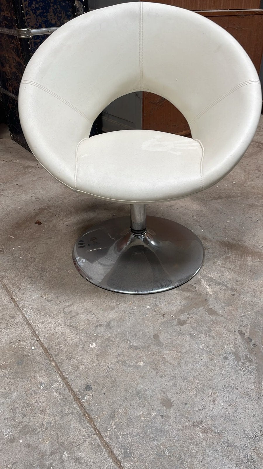 witte leren stoel fauteuil, Ophalen, Gebruikt, 75 tot 100 cm, 50 tot 75 cm