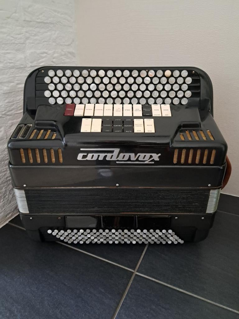Cordovox knop Accordeon B griff, Muziek en Instrumenten, Accordeons, Gebruikt, Overige formaten, Knopaccordeon, Ophalen