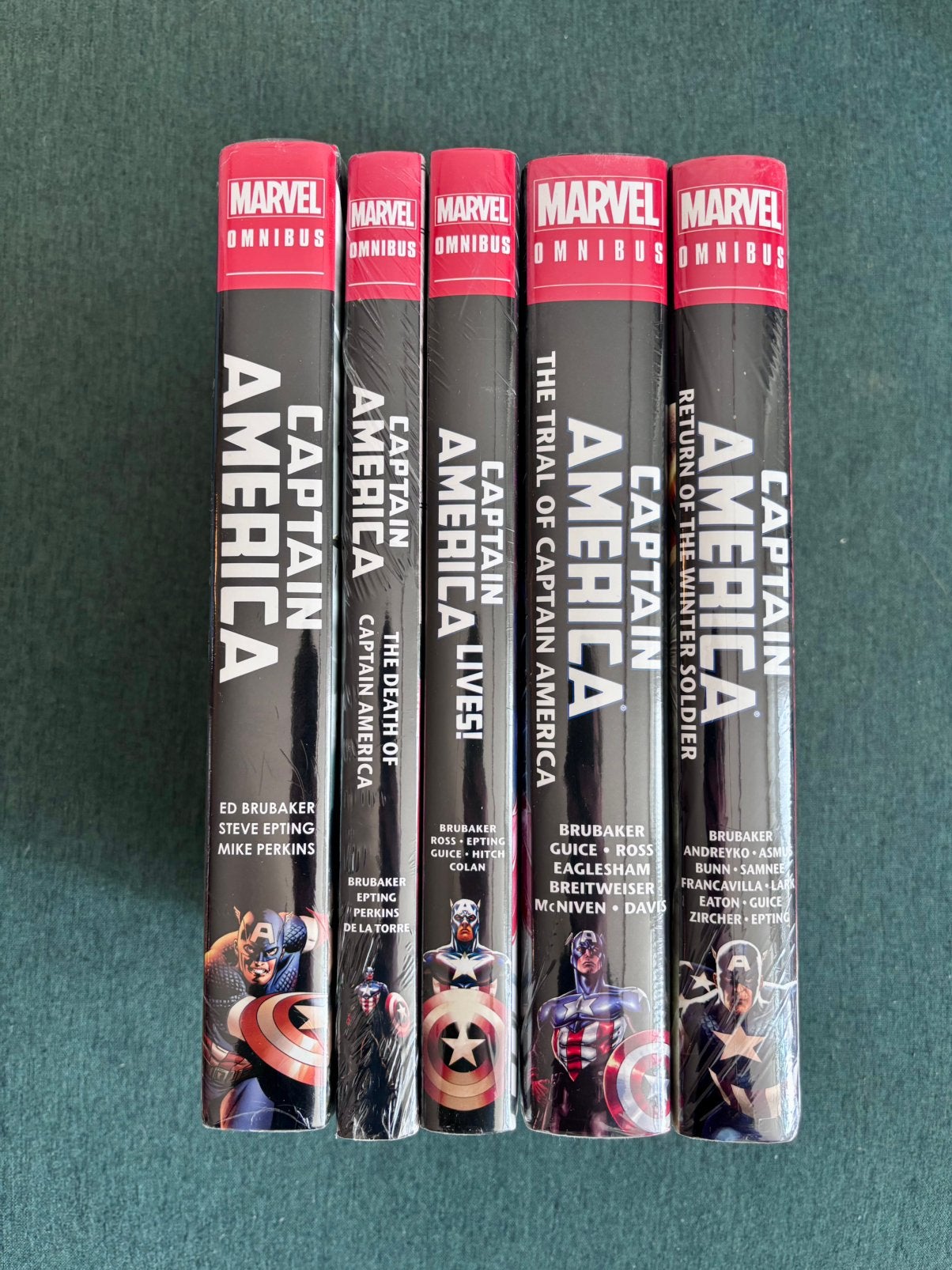 Captain America Brubaker omnibus complete set nieuw in seal, Complete serie of reeks, Ophalen of Verzenden, Nieuw, Amerika