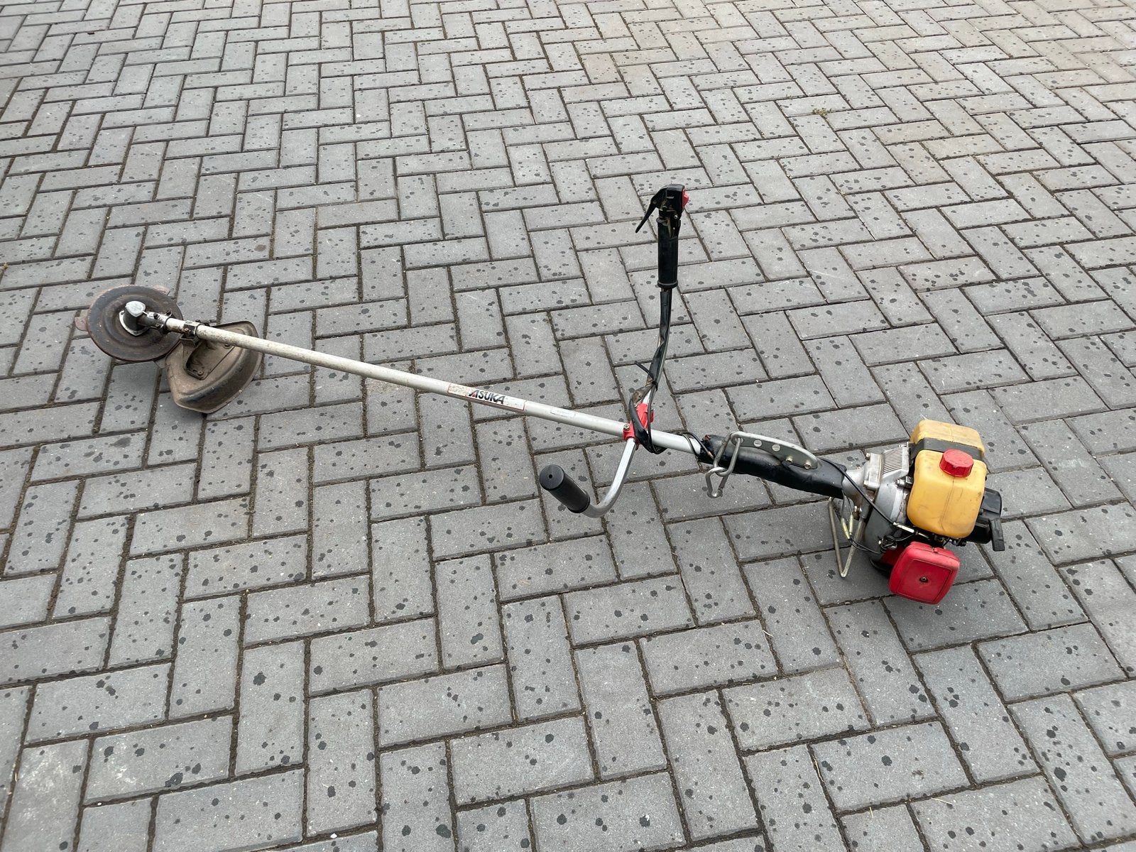 Mitsubishi T200 Bosmaaier - Benzine, Ophalen, Gebruikt, 30 tot 50 cm, Benzine