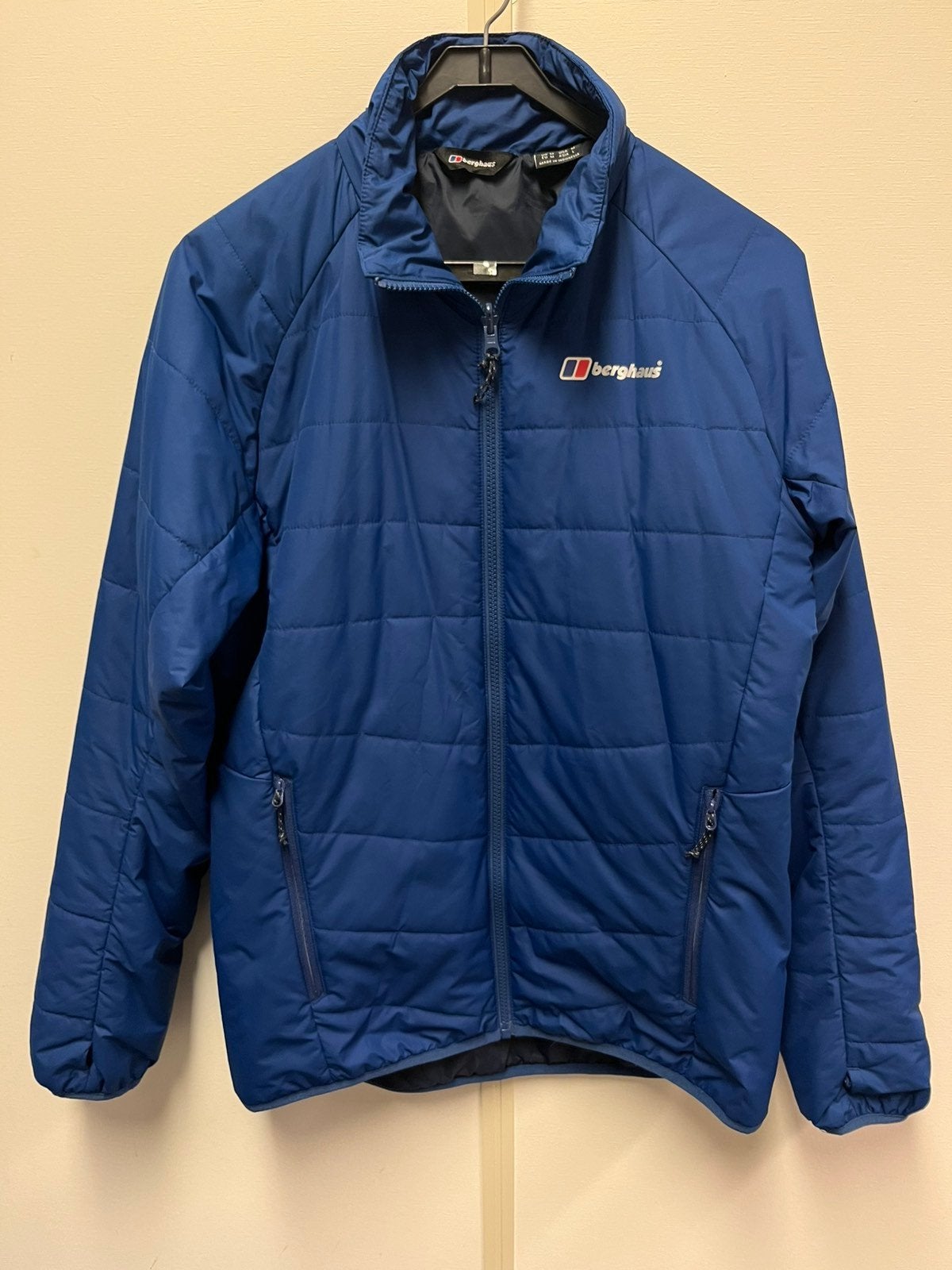 Berghaus gewatteerde jas - Blauw - Maat M, Berghaus, Ophalen of Verzenden, Zo goed als nieuw, Maat 48/50 (M)