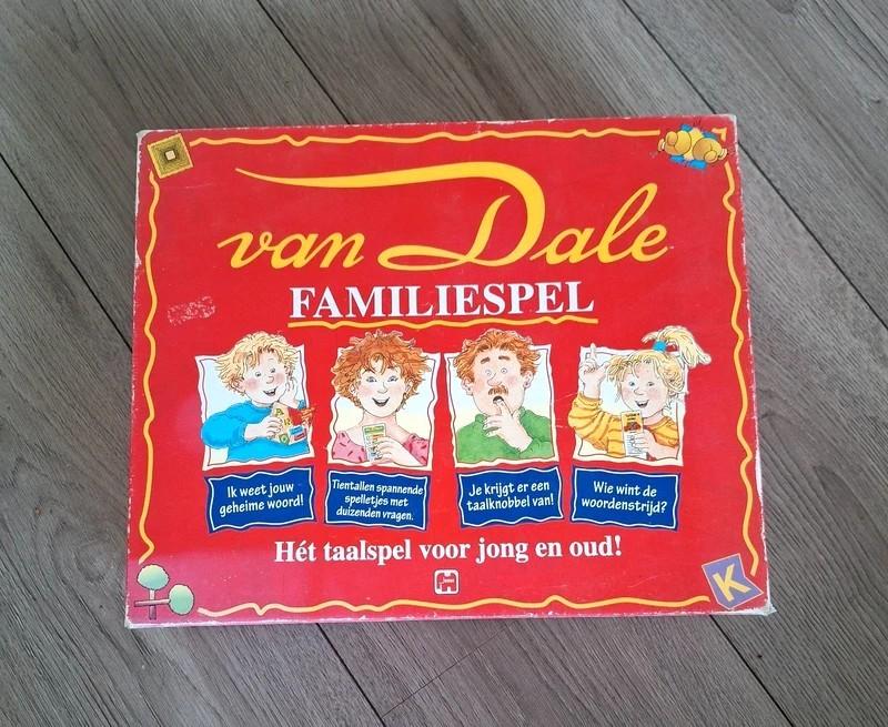 Van Dale familiespel compleet Jumbo taalspel vintage, Hobby en Vrije tijd, Gezelschapsspellen | Bordspellen, Vijf spelers of meer