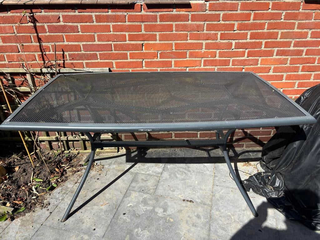 Stevige tuintafel 150x90x75 cm met gebruikssporen, Tuin en Terras, Tuintafels, Ophalen, Gebruikt, Rechthoekig, Metaal
