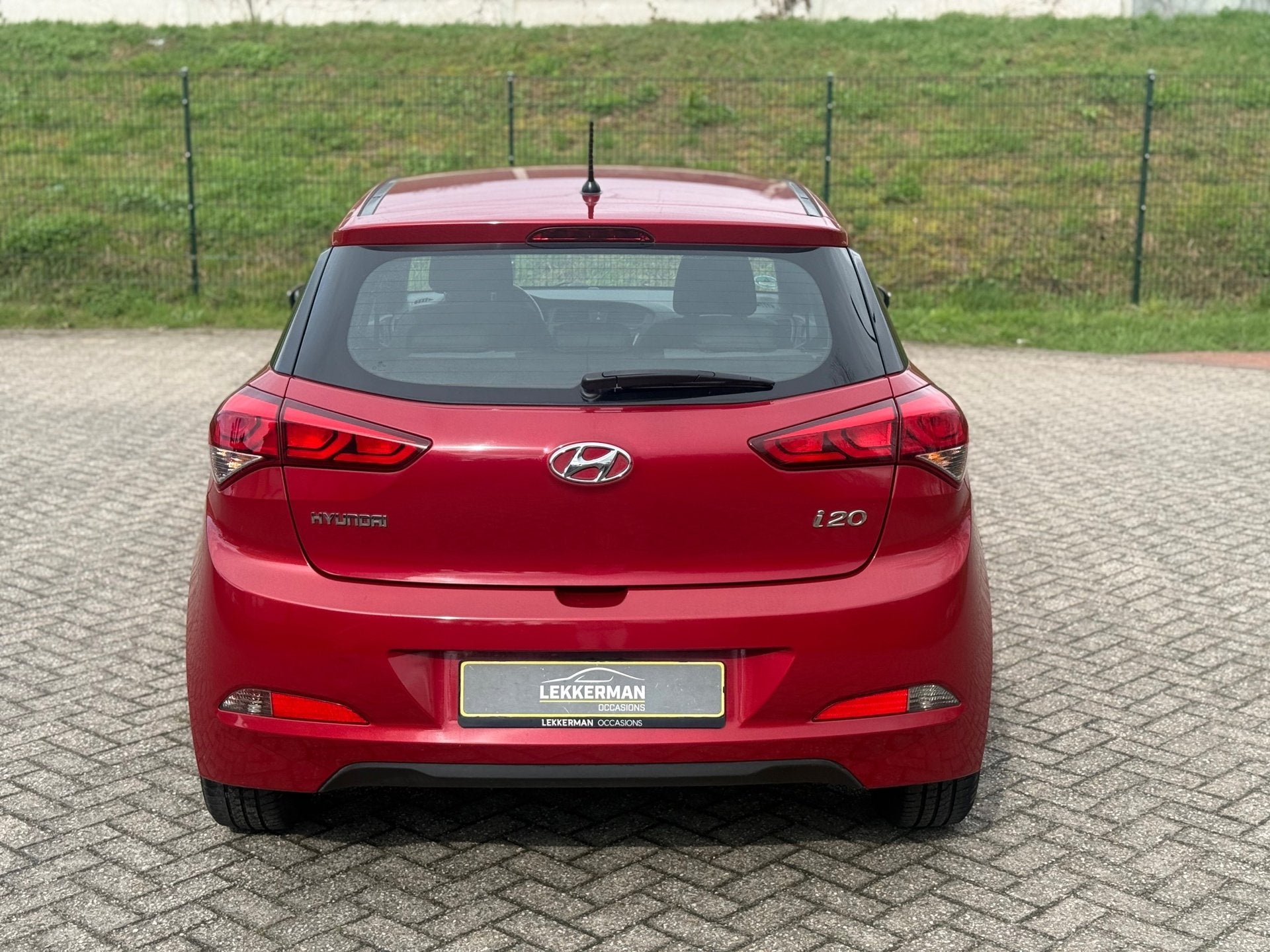 Hyundai I20 1.2 i-Drive BLUETOOTH I STOELVERW I AIRCO I NWE, Voorwielaandrijving, Gebruikt, Origineel Nederlands, Bedrijf